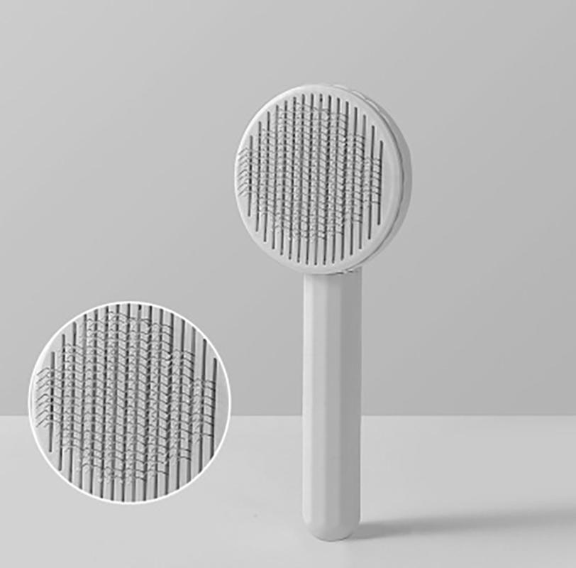 Selbstreinigende Fellbürste